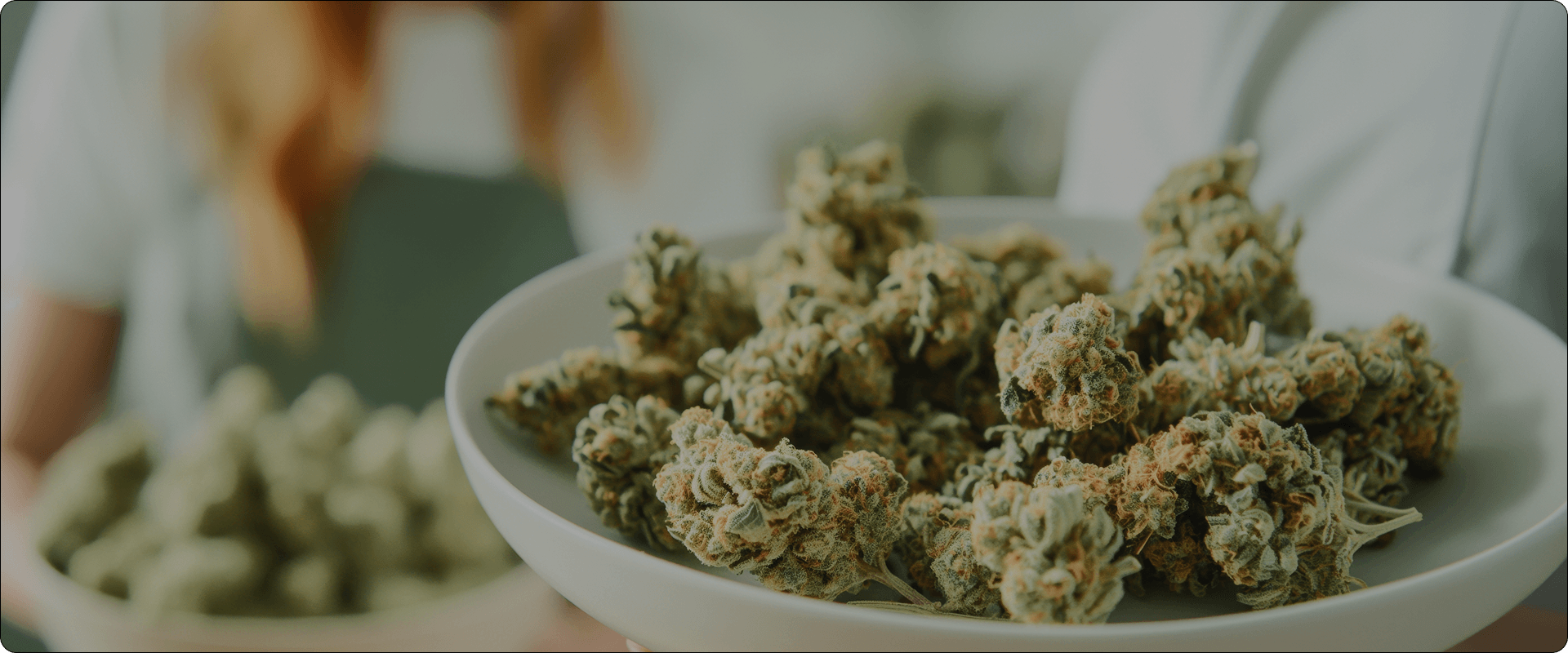 Premium cannabis delivery - SmokersCo background